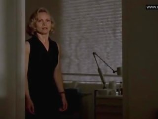 Renee Soutendijk - Naked, Explicit Masturbation, Full Frontal sex movie Scene - De Flat (1994)